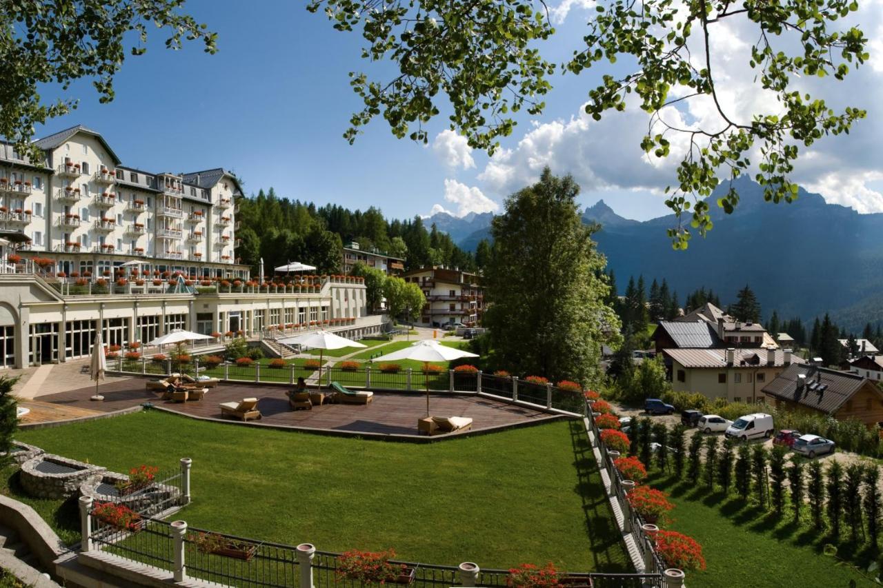 Cristallo, A Luxury Collection Resort & Spa, Cortina D 'Ampezzo Cortina dʼAmpezzo Exteriör bild